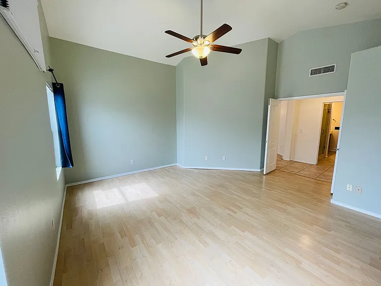 1051 W Todd Dr — Photo 36