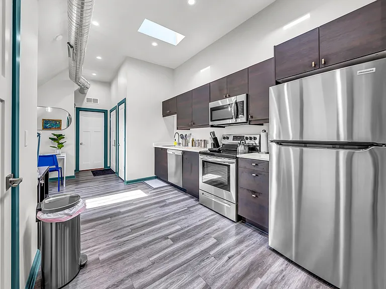44 E Utica St #3D — Photo 9