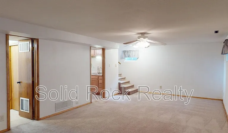 2527 Mount Vernon St — Photo 13