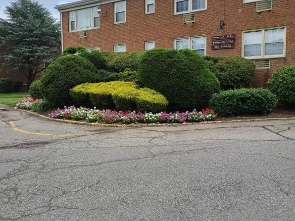 605 Grove St #1, Clifton City, NJ 07013