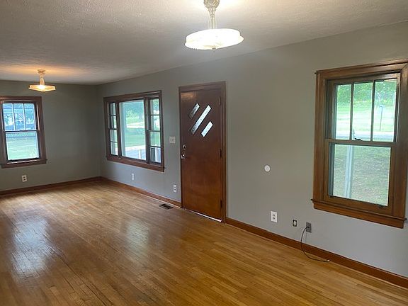 3rd image of 2934 Asheville Hwy