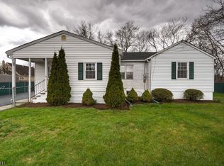 39 Fulton St, Bridgewater, NJ 08807