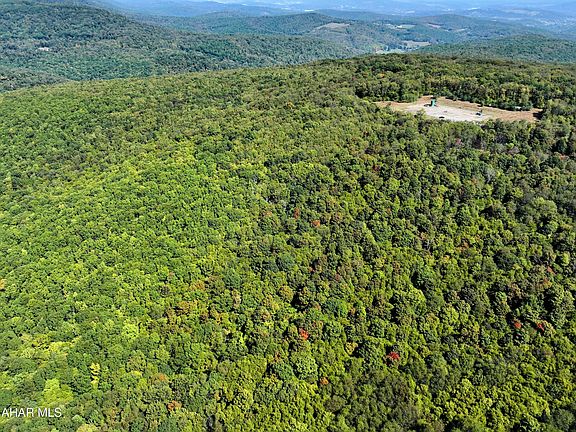 3rd image of 1849 Poplar Run Rd