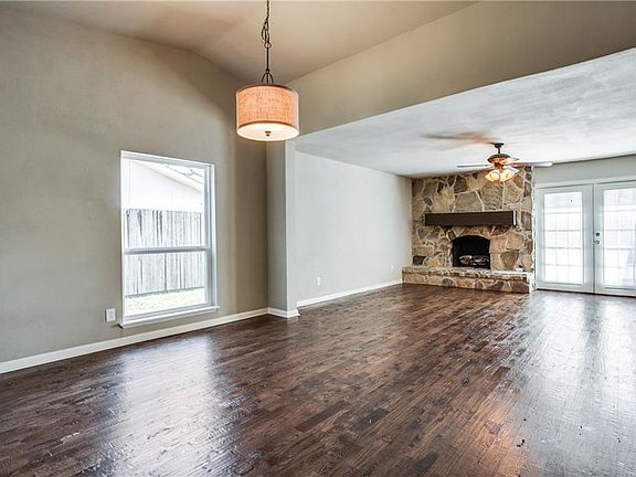 5th image of 1108 Middle Cove Dr