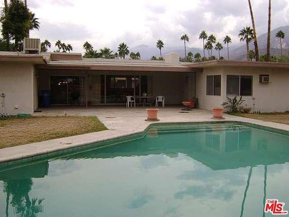 3rd image of 852 E Biltmore Pl
