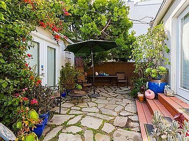 2nd image of 24101 Abbot Kinney Blvd