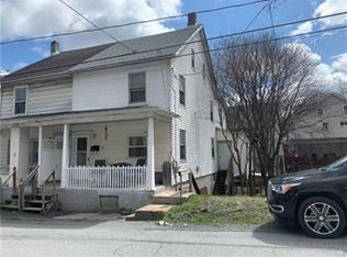 121 Center St, Lehighton, PA 18235