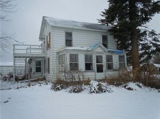 4062 Oakville Rd, Chadwick, IL 61014