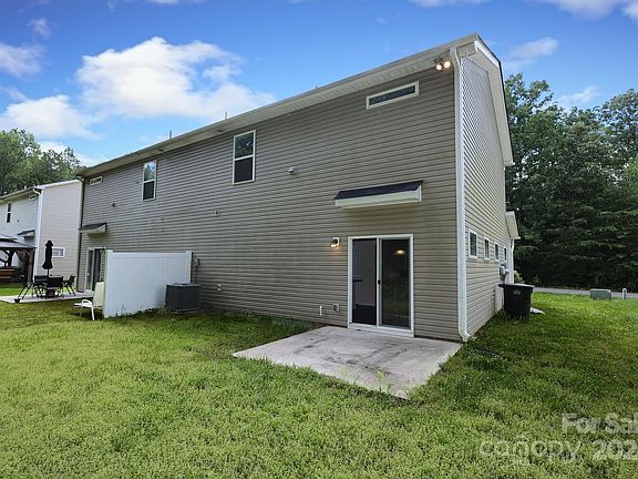 4th image of 132 Village Creek Way