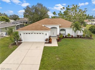 3133 SE 8th Pl, Cape Coral, FL 33904