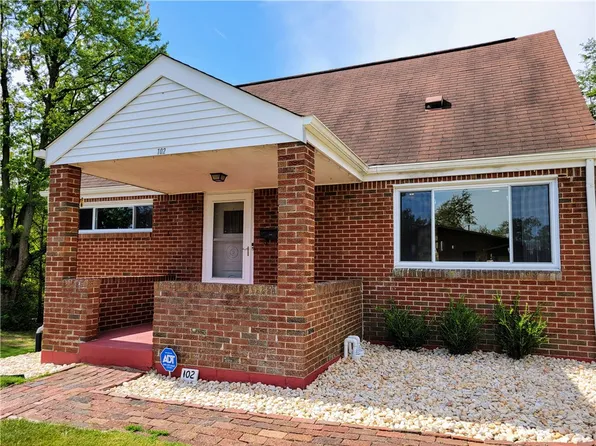 102 Longvue Dr, McKeesport, PA 15131