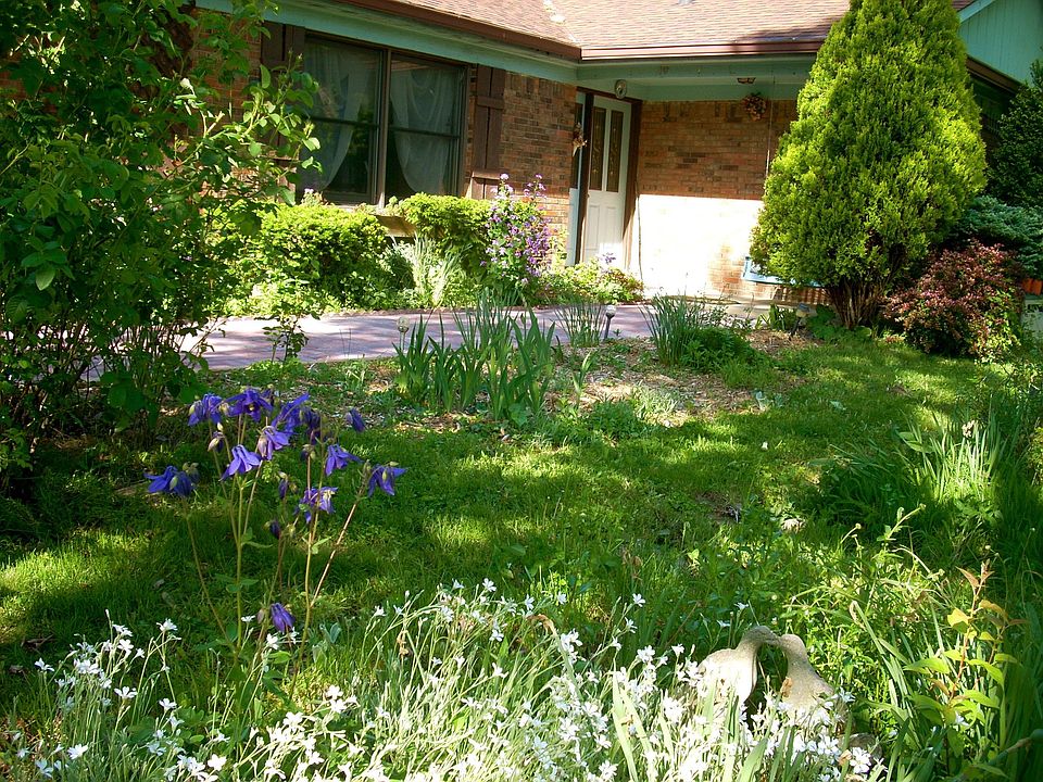 1st image of 1716 Charter Oak Cir