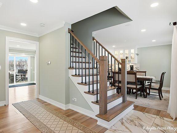 5th image of 1105 Spring Hill Dr