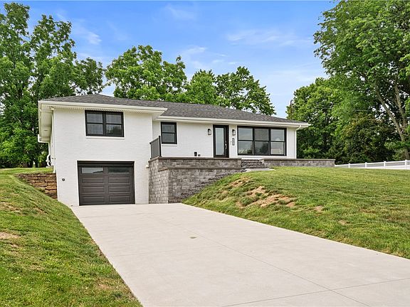 3rd image of 331 Lejeune Dr