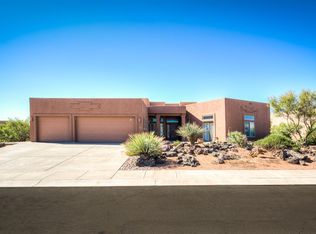 22 Bedrock Cir, Santa Clara, UT 84765