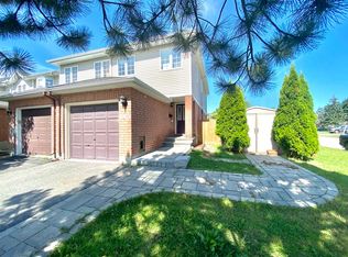 1065 Tempo St, Ottawa, ON K4A 3Y8