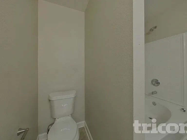 451 Presidents Ct — Photo 10