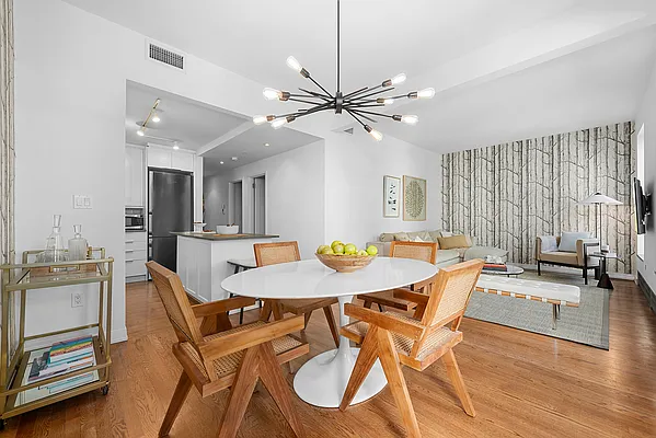 Sold by William Raveis Real Estate | media 3