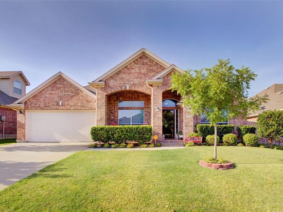 766 Ruby Ct Burleson Tx 76028 Zillow