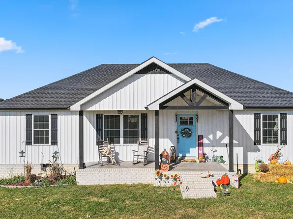 2179 Austin Rd, Lafayette, TN 37083