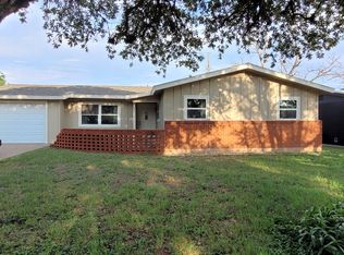 244 N Oxford Dr, San Angelo, TX 76901