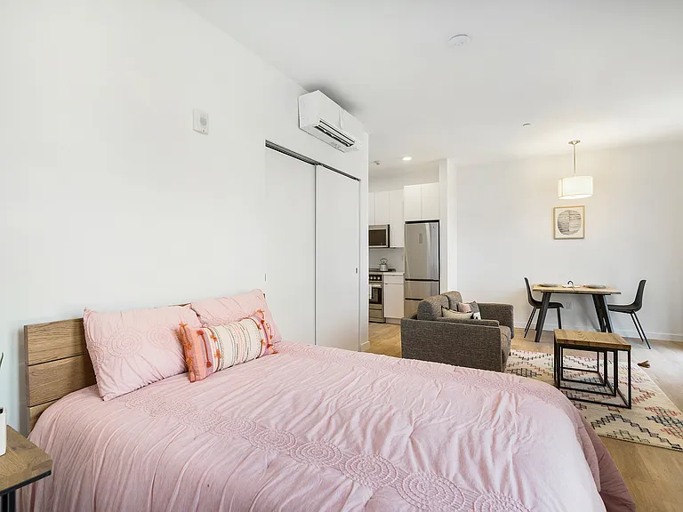 One East Pleasant — Photo 11