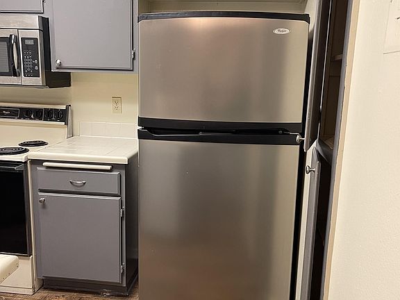 4th image of 707 S Webster Ave #110