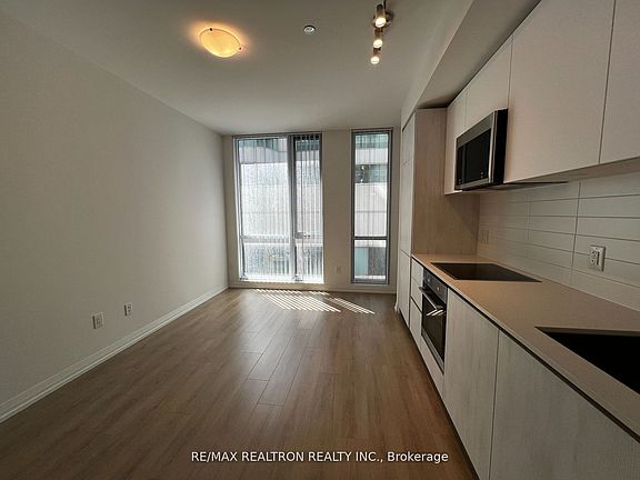 4th image of 8 Widmer St #1210