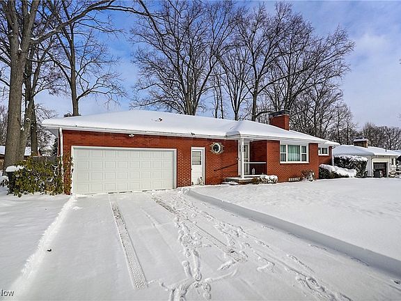 2nd image of 3849 Southwood Dr SE