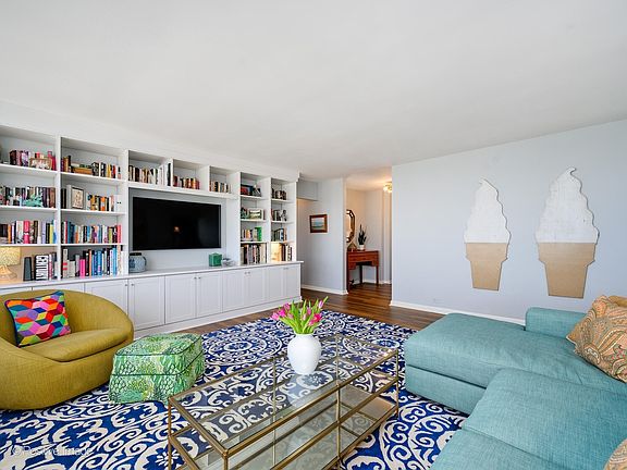 5th image of 2800 N Lake Shore Dr #3707-09
