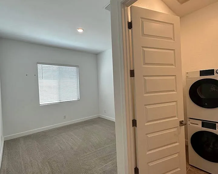6219 S 25th Pl #1 — Photo 6
