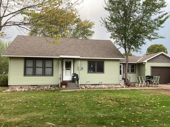 708 5th St SE, Little Falls, MN 56345