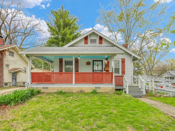 1702 W University Ave, Champaign, IL 61821