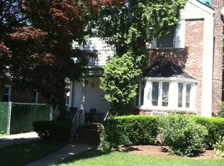 8031 189th St, Hollis, NY 11423