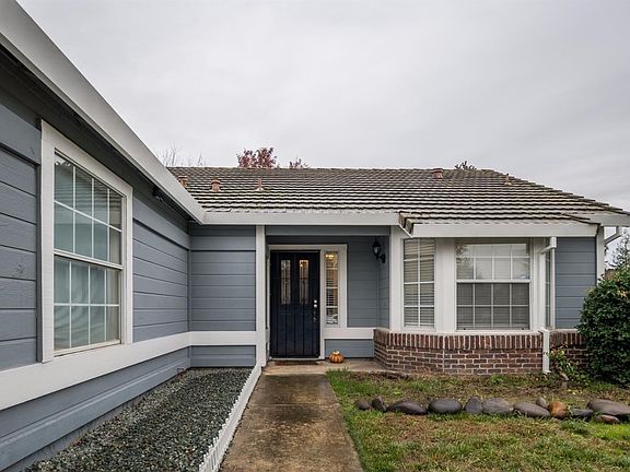 2nd image of 5350 Donlyn Pl