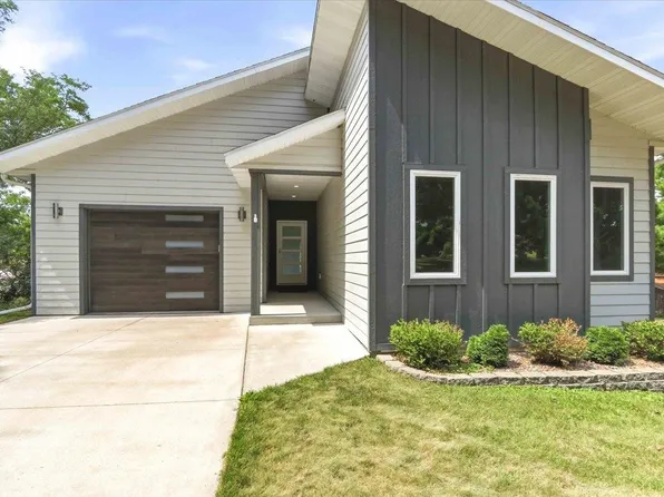 510 Wisconsin St, Wonewoc, WI 53968