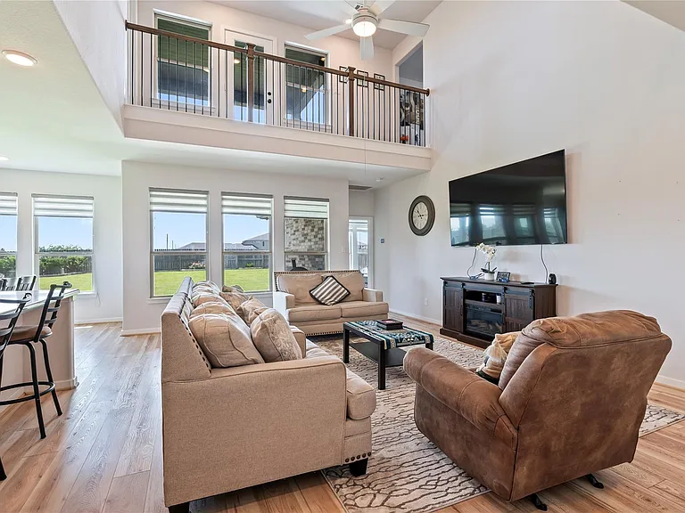 288 Kara Mist Ct — Photo 9