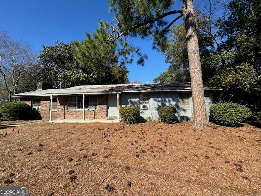 1st image of 105 Miller Ct
