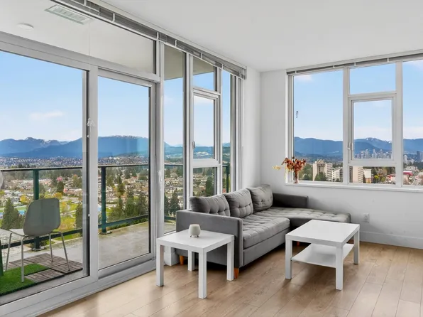 7303 Noble Ln #2205, Burnaby, BC V3N 0H2