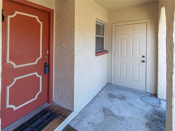 3rd image of 6334 Bonnie Bay Cir