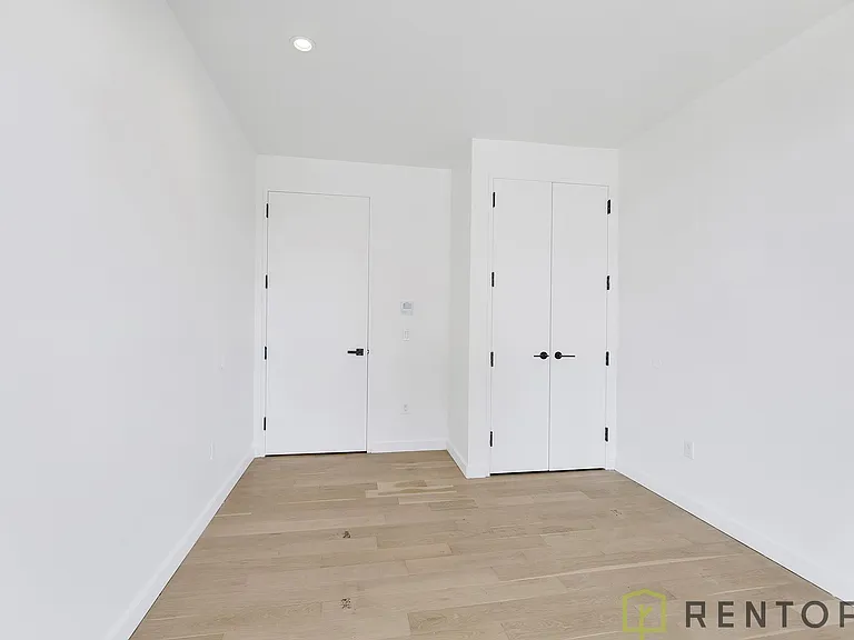 1875 Atlantic Ave #203R — Photo 7