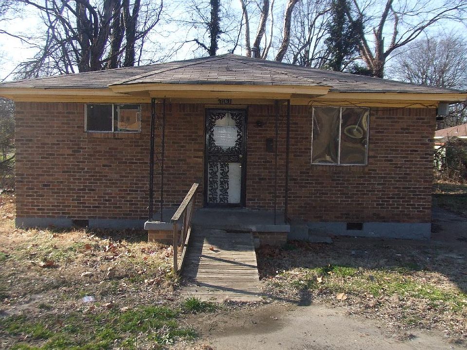 2nd image of 761 Alma St