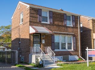 9218 S Calumet Ave, Chicago, IL 60619