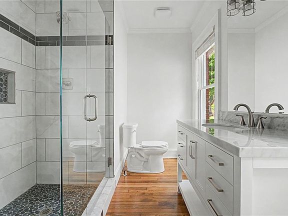 5th image of 267 Cambridge Ave