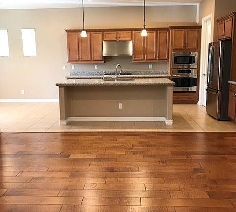 4th image of 4044 S Camellia Dr