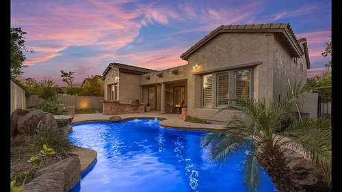 501 E Sunburst Ln Photo 1