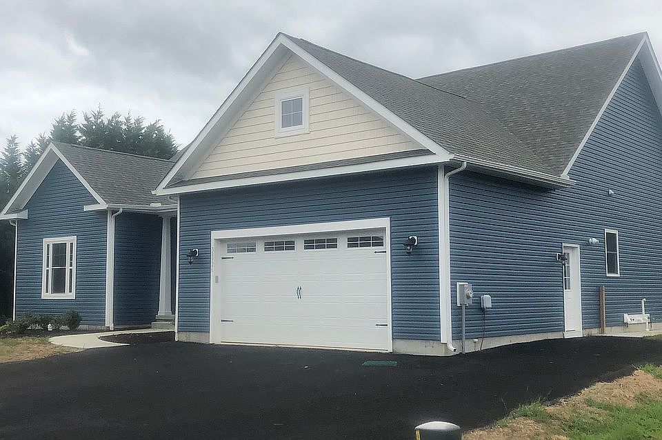 1st image of 38926 Bayview W
