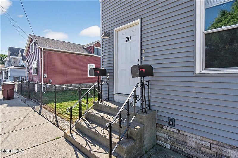 3rd image of 20 Richmond Street