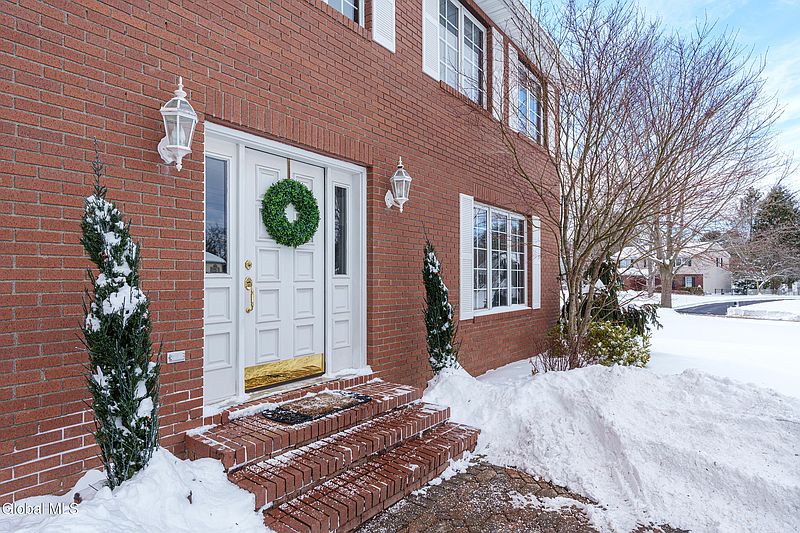 5th image of 8 Malden Lane