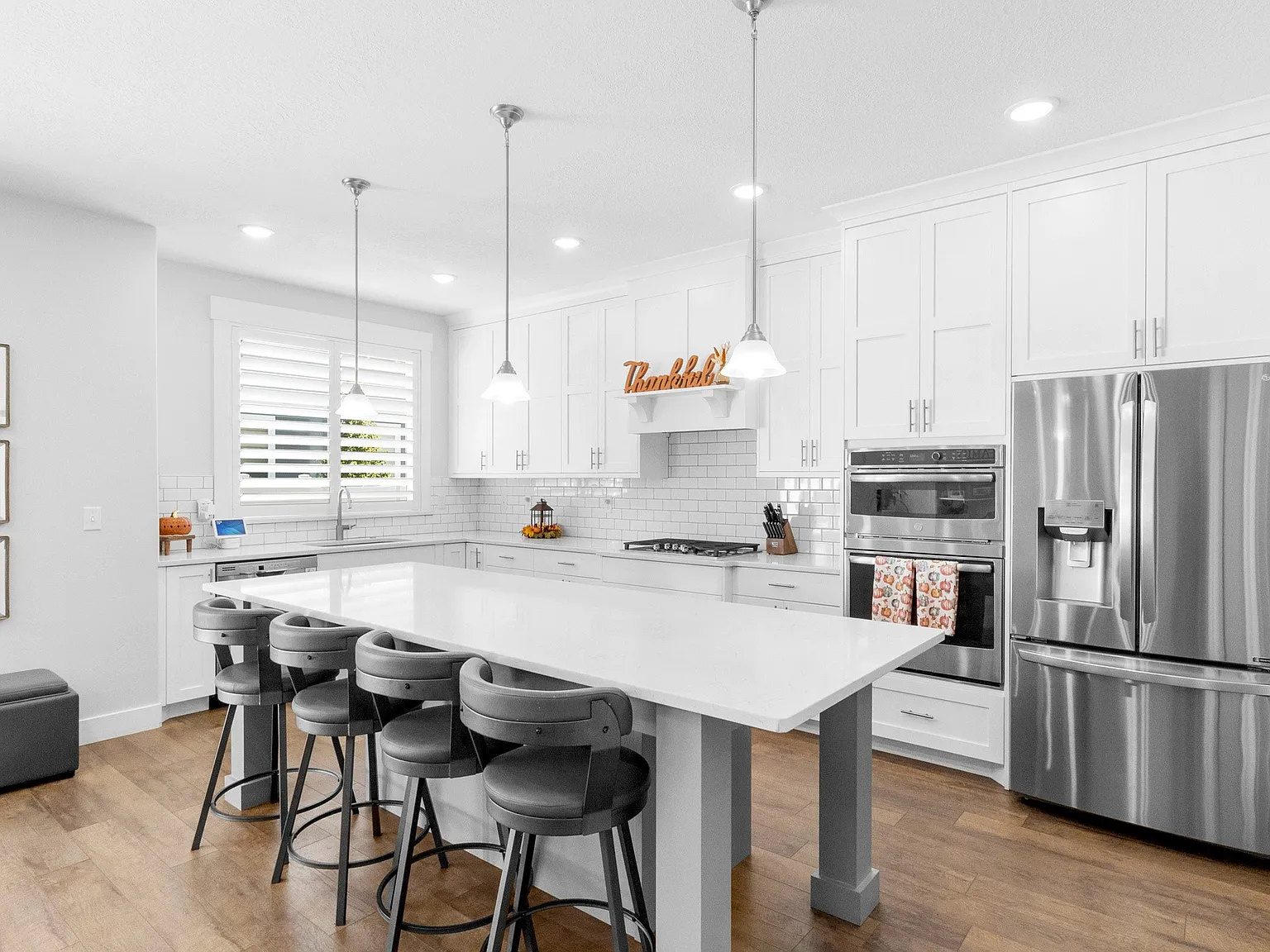 4 bed, 3.5 bath, 3216 sqft, $2,895 — Photo 3